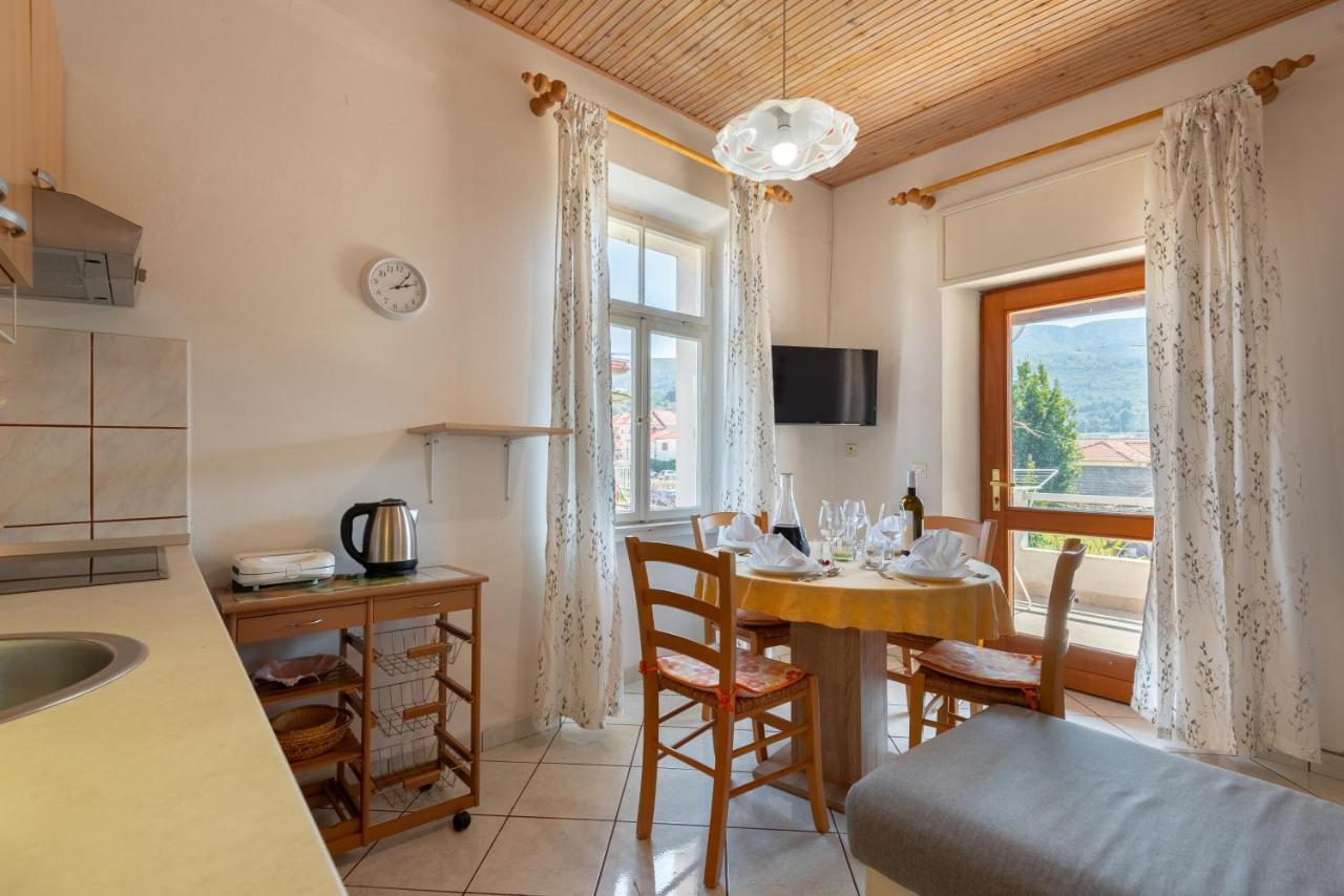 Apartments By The Sea Jelsa, Hvar - 11319 Jelsa  Exterior foto